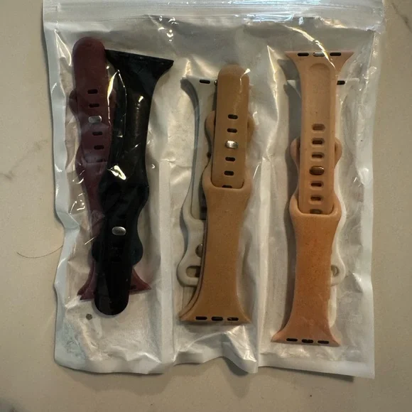 Rose Gold Apple Watch SE 40MM with Abyss Blue Sport Band + Extra Bands - Picture 8 of 8